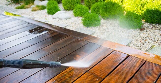 Pressure-Washing-Your-House-Consider-the-Benefits-scaled